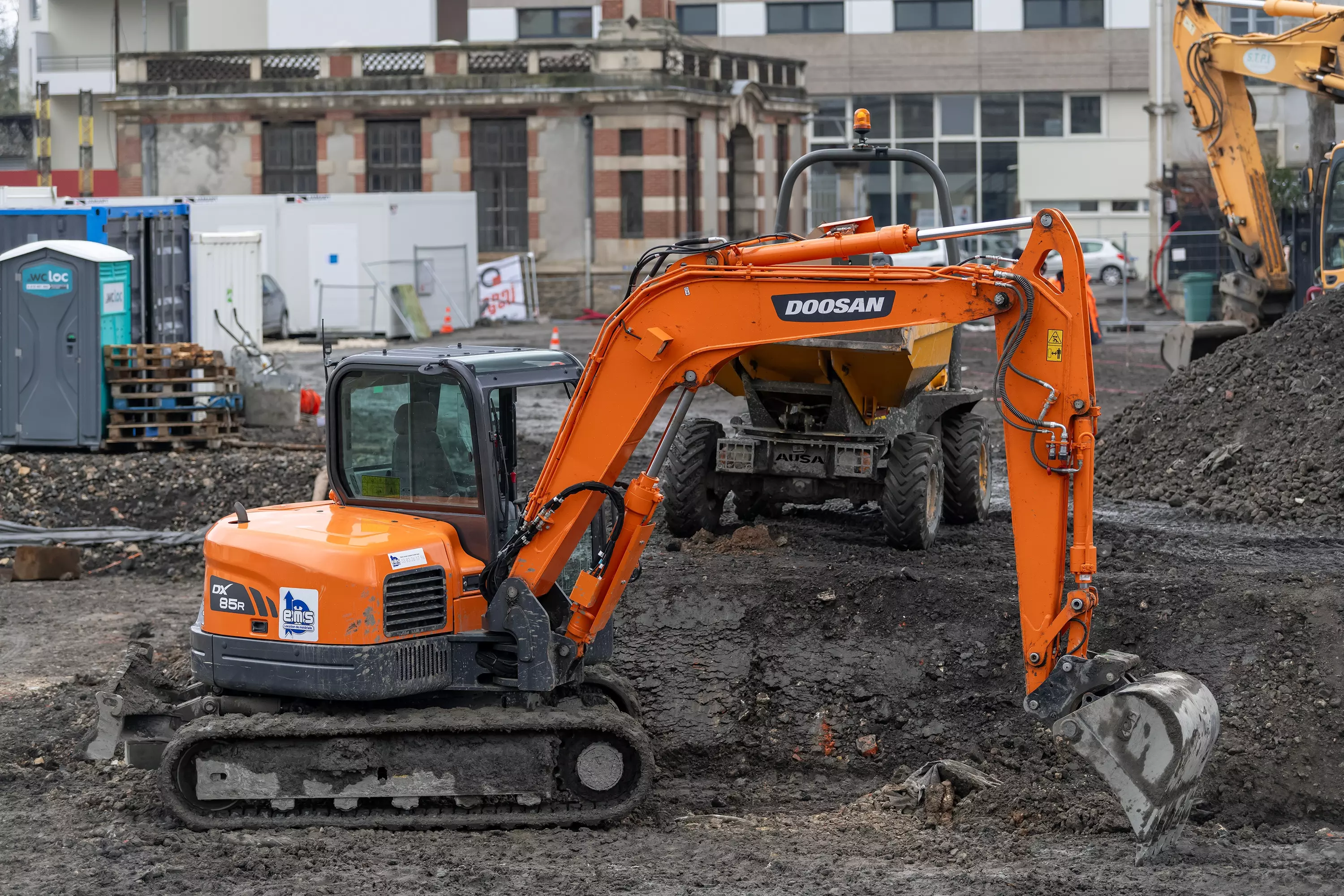 Componente lateral del modelo DX85R3