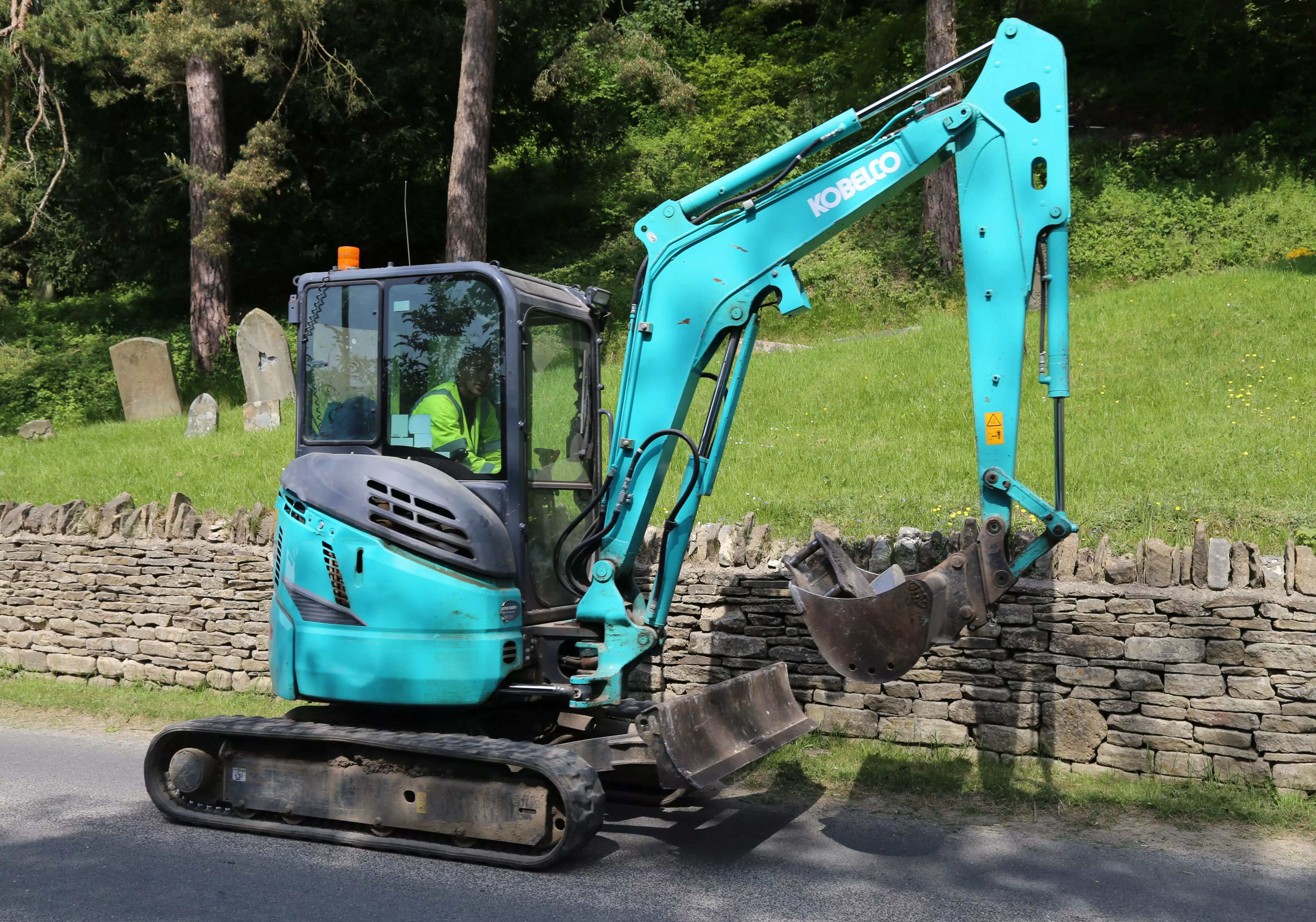 Mandos y rodillos en Miniexcavadora SK15R